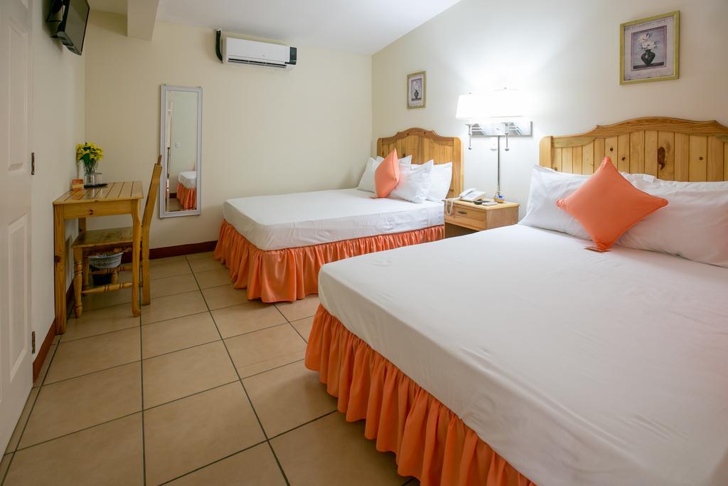 גרנאדה Hotel La Estacion מראה חיצוני תמונה
